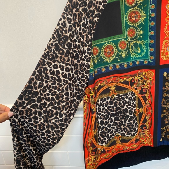 Cheetah print top - Picture 4 of 4